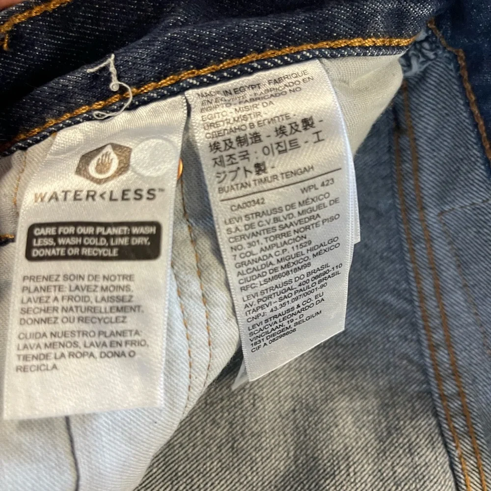 Vintage Levi Strauss 501 Button Fly Jeans - Picture 4 of 9